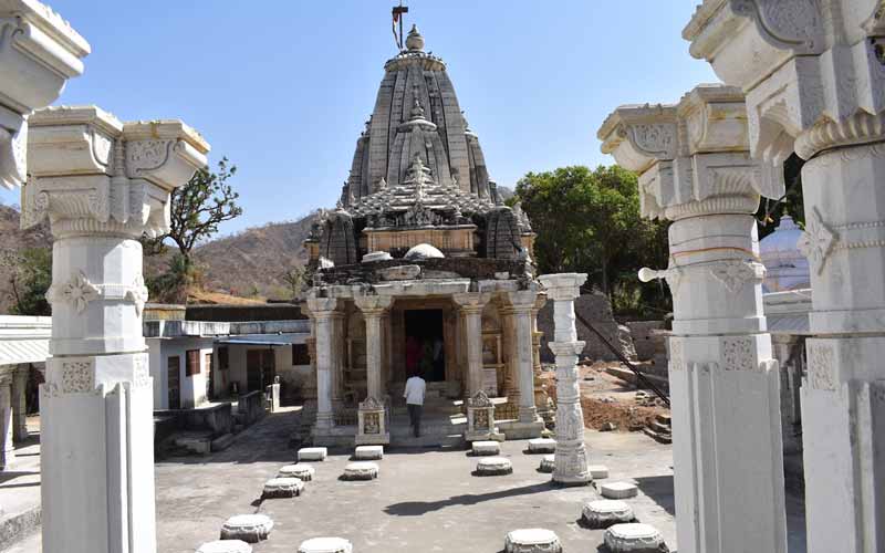 Muchhal Mahavir Temple Kumbhalgarh